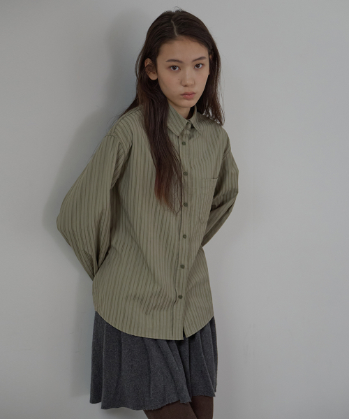BUT'TON(ボッタン)の「Pleats Wool Mini Skirt (Charcoal)(スカート・レディース・その他・FREE)」の5枚目の写真