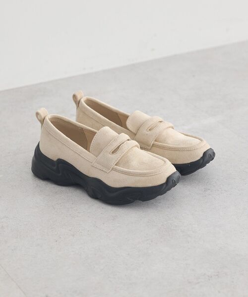 earth music&ecology（アースミュージックアンドエコロジー）の「スニーカーローファー（ローファー・レディース・ブラック/ベージュ・M/S/L）」の2枚目の写真