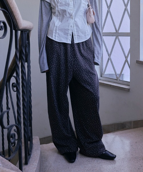 Unblend（アンブレンド）の「【Unblend】フラワープリント ドローコード 2WAY ローライズイージーパンツ（スウェットパンツ・レディース・ブラウン/グレー系/杢グレー/ブラック・S/M）」の21枚目の写真
