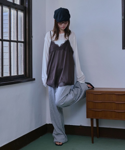 Unblend（アンブレンド）の「【Unblend】フラワープリント ドローコード 2WAY ローライズイージーパンツ（スウェットパンツ・レディース・ブラウン/グレー系/杢グレー/ブラック・S/M）」の10枚目の写真