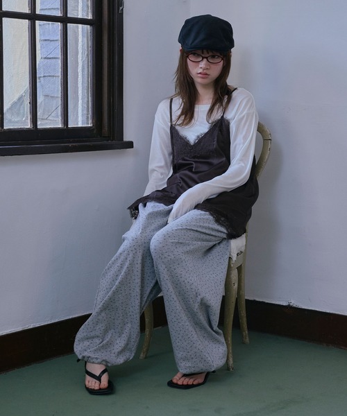 Unblend（アンブレンド）の「【Unblend】フラワープリント ドローコード 2WAY ローライズイージーパンツ（スウェットパンツ・レディース・ブラウン/グレー系/杢グレー/ブラック・S/M）」の11枚目の写真