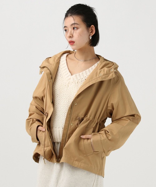 BAYFLOW（ベイフロー）の「[人気アイテムがアップデート]撥水マウンテンパーカー（マウンテンパーカー・レディース・グレイッシュベージュ/キャメル/アイボリー・MEDIUM/SMALL）」の5枚目の写真