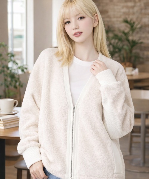 SWITCH BY ARCH(スイッチバイアーチ)の「【W】【it】【ARC】【SWITCH by ARCH】Boa Fleece × Knit Zip Cardigan(カーディガン/ボレロ・レディース・グレイッシュベージュ/アイボリー・FREE)」の2枚目の写真