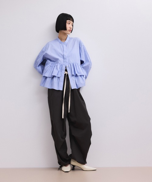 ADAM ET ROPE'(アダムエロペ)の「【WEB限定】リラックスパラシュートパンツ(その他パンツ・レディース・チャコールグレー/ブラウン・38/36)」の15枚目の写真