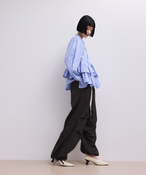ADAM ET ROPE'(アダムエロペ)の「【WEB限定】リラックスパラシュートパンツ(その他パンツ・レディース・チャコールグレー/ブラウン・38/36)」の16枚目の写真