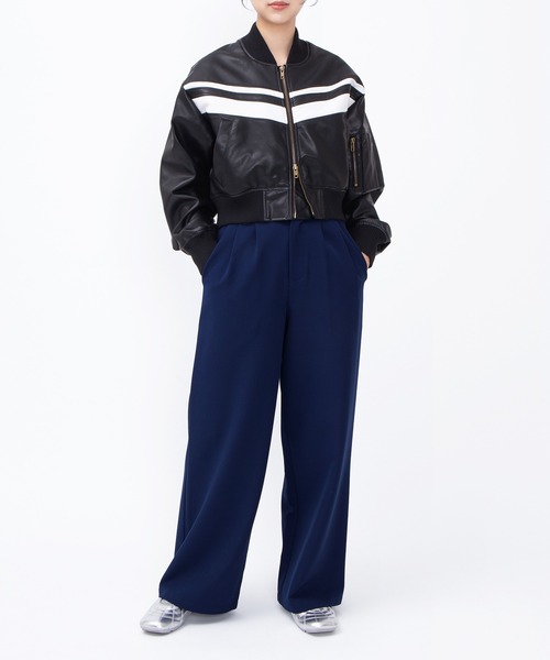 PUNYUS（プニュズ）の「合皮ラインブルゾン（ブルゾン・レディース・ホワイト系その他/ブラック・2/1/5/4/3）」の5枚目の写真