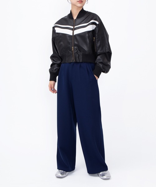 PUNYUS（プニュズ）の「合皮ラインブルゾン（ブルゾン・レディース・ホワイト系その他/ブラック・2/1/5/4/3）」の6枚目の写真