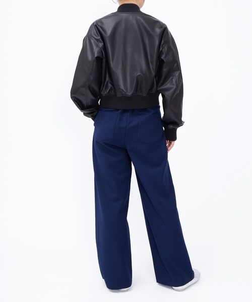 PUNYUS（プニュズ）の「合皮ラインブルゾン（ブルゾン・レディース・ホワイト系その他/ブラック・2/1/5/4/3）」の7枚目の写真