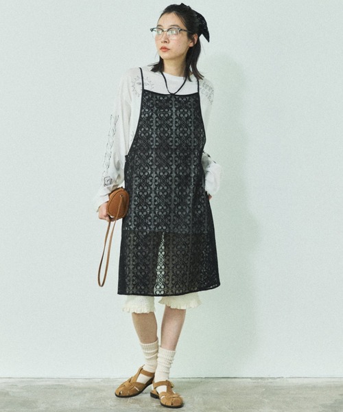 MIRROR STOKE（ミラーストーク）の「【ZOZO限定】[2点セット]SCRUNCHIE SET CAMISOLE/スクランチーセットキャミソール（ワンピース・レディース・アイボリー/ブラック・MEDIUM）」の22枚目の写真