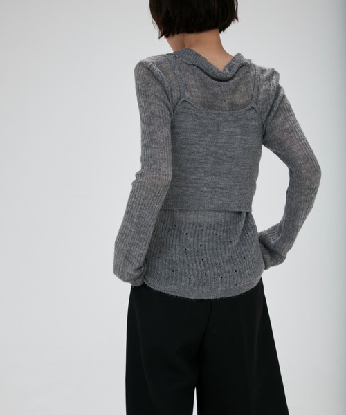 full/fill.(フルフィル)の「cami layered sheer knit shirt / キャミレイヤードシアーニットシャツ(ニット/セーター・レディース・グレー/アイボリー・FREE)」の5枚目の写真