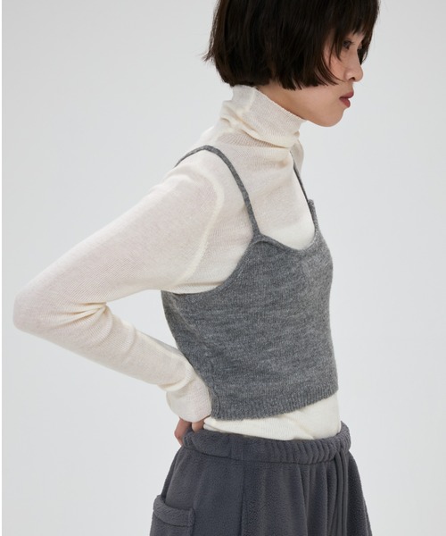 full/fill.(フルフィル)の「cami layered sheer knit shirt / キャミレイヤードシアーニットシャツ(ニット/セーター・レディース・グレー/アイボリー・FREE)」の12枚目の写真