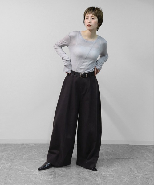 THE CELL.(ザセルドット)の「センターシームコクーンカーブワイドパンツ CENTER SEAM COCOON CURVE WIDE PANTS(スラックス・レディース・チャコールグレー・M/L)」の3枚目の写真