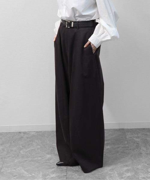 THE CELL.(ザセルドット)の「センターシームコクーンカーブワイドパンツ CENTER SEAM COCOON CURVE WIDE PANTS(スラックス・レディース・チャコールグレー・M/L)」の13枚目の写真