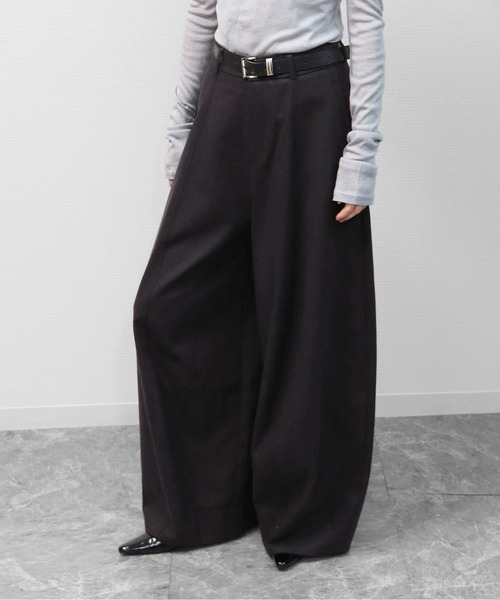 THE CELL.(ザセルドット)の「センターシームコクーンカーブワイドパンツ CENTER SEAM COCOON CURVE WIDE PANTS(スラックス・レディース・チャコールグレー・M/L)」の18枚目の写真