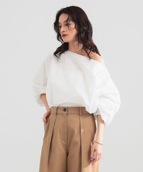 Demi-Luxe BEAMS(デミルクス ビームス)の「【8/6値下げ】ギャザー ショルダー ブラウス(シャツ/ブラウス・レディース・ネイビー/オフホワイト・ONE SIZE)」の7枚目の写真