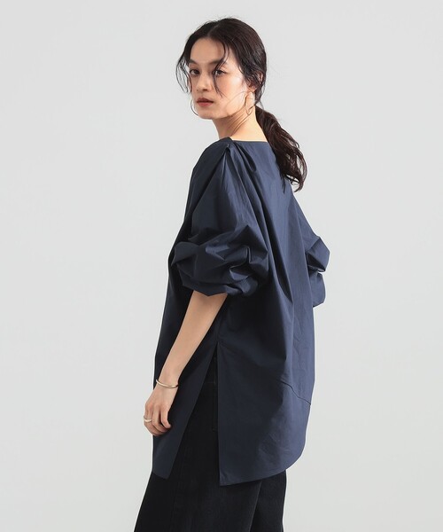 Demi-Luxe BEAMS(デミルクス ビームス)の「【8/6値下げ】ギャザー ショルダー ブラウス(シャツ/ブラウス・レディース・ネイビー/オフホワイト・ONE SIZE)」の12枚目の写真