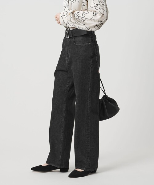 UNITED ARROWS（ユナイテッドアローズ）の「ストレート デニムパンツ（デニムパンツ・レディース・グレー系/ロイヤルブルー/ターコイズブルー系・36/38/40）」の14枚目の写真