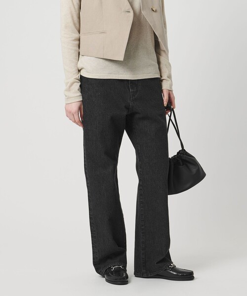 UNITED ARROWS（ユナイテッドアローズ）の「ストレート デニムパンツ（デニムパンツ・レディース・グレー系/ロイヤルブルー/ターコイズブルー系・36/38/40）」の16枚目の写真