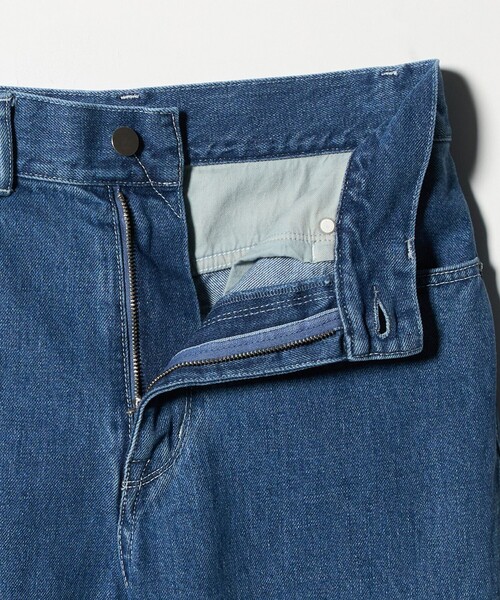 UNITED ARROWS(ユナイテッドアローズ)の「ストレート デニムパンツ(デニムパンツ・レディース・グレー系/ロイヤルブルー/ターコイズブルー系・36/38/40)」の14枚目の写真