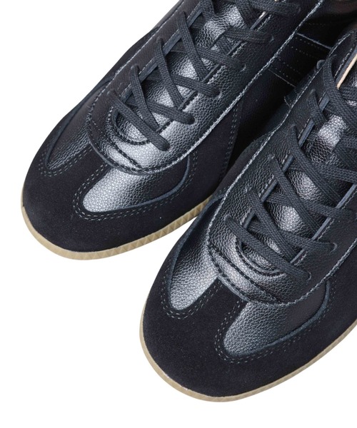 GERMAN TRAINER(ジャーマントレーナー)の「●GERMAN TRAINER●ジャーマントレーナー(スニーカー・メンズ・ホワイト×ホワイト/ブラック・41/40/39/38/37/36/44/43/42)」の12枚目の写真