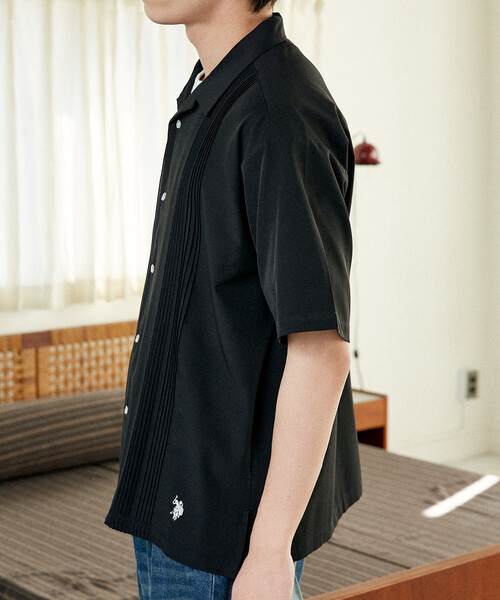 U.S. POLO ASSN.(ユーエスポロアッスン)の「U.S. POLO ASSN.U.S. POLO ASSN. × PUBLUX/ユーエスポロアッスン 別注 ワンポイント ピンタックシャツ 限定展開(シャツ/ブラウス・メンズ・グレー/チャコールグレー/ブラック/サックスブルー・S/M/L)」の10枚目の写真