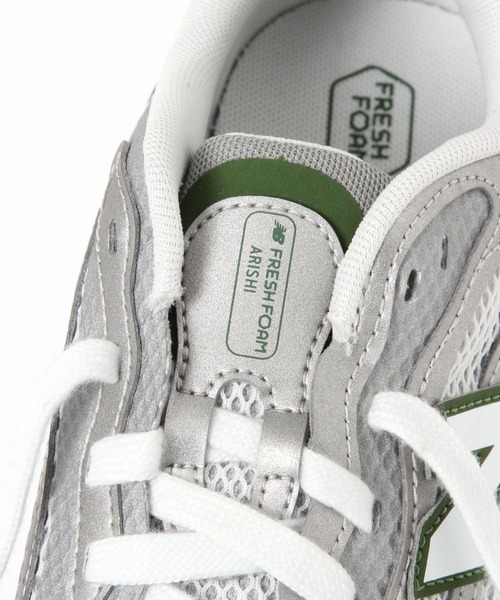 A part by(アパートバイ)の「【セレクト】NEW BALANCE_FreshFormArishi(スニーカー・レディース・シルバー/ブラック・MEDIUM/LARGE)」の10枚目の写真