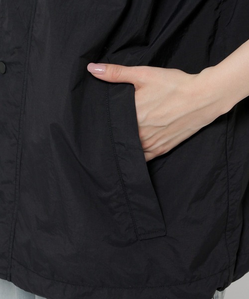 niko and...(ニコアンド)の「ナイロンBOYSフードベスト(ベスト・レディース・ブラック/パープル・FREE)」の17枚目の写真