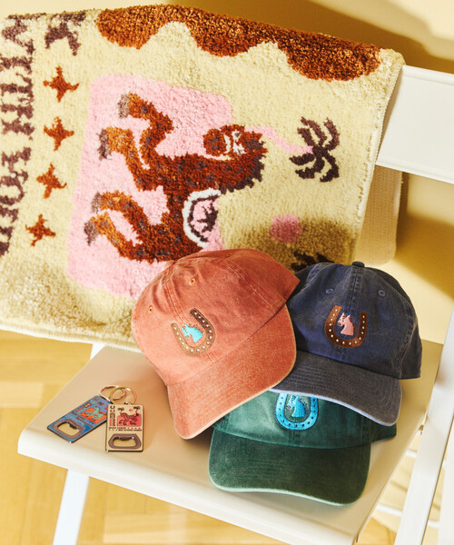 FREAK'S STORE(フリークスストア)の「TOYAMEG × FREAK'S STORE/トーヤメグ フリークスストア TOYAMEG Kaiun Horse Cap ワンポイント ピグメント 刺繍キャップ(キャップ・メンズ・ブルー/オレンジ/グリーン・ONE SIZE)」の5枚目の写真