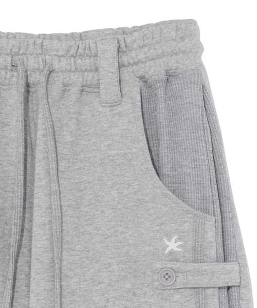 THECOLDESTMOMENT(ザコールデストモーメント)の「TCM waffle button half sweat pants (melange grey)(その他パンツ・レディース・その他・LARGE/SMALL/MEDIUM)」の4枚目の写真