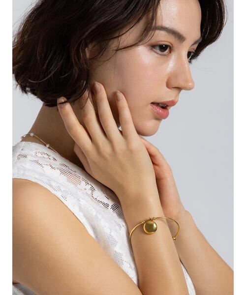 Te chichi（テチチ）の「サークルモチーフラインバングル（ブレスレット・レディース・シルバー/ゴールド・F）」の3枚目の写真