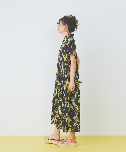 manana suerte（マニャーナスエルテ）の「プリントアシンメトリープリーツワンピース（ワンピース・レディース・ブラック/イエロー・FREE）」の10枚目の写真