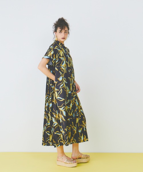 manana suerte（マニャーナスエルテ）の「プリントアシンメトリープリーツワンピース（ワンピース・レディース・ブラック/イエロー・FREE）」の12枚目の写真