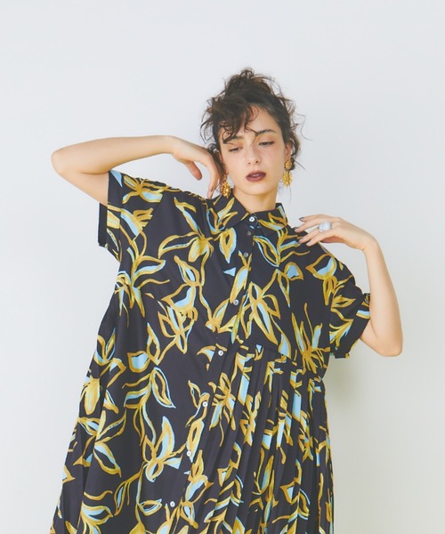manana suerte（マニャーナスエルテ）の「プリントアシンメトリープリーツワンピース（ワンピース・レディース・ブラック/イエロー・FREE）」の13枚目の写真