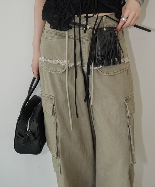 chuclla(チュクラ)の「リメイクカットオフ カーゴパンツ chw26s158(その他パンツ・レディース・グレー/キャメル・S/M/L)」の4枚目の写真