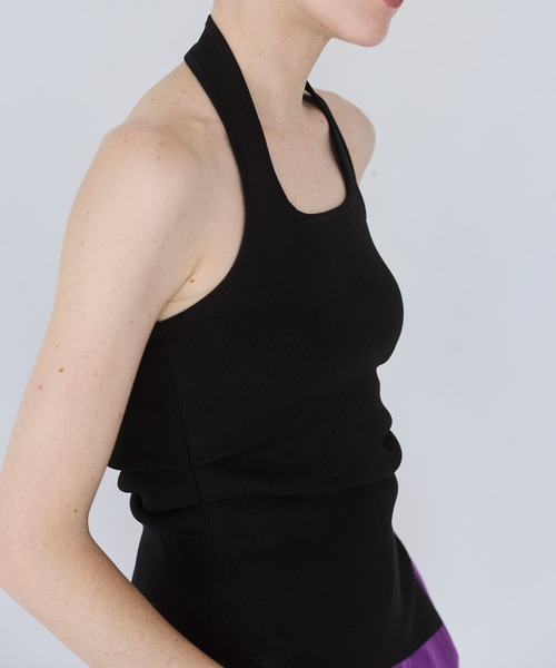 OMMO(オーエムエムオー)の「HALTER NECK TUCK KT TOP(ニット/セーター・レディース・ホワイト/ブラック/カーキ・F)」の13枚目の写真