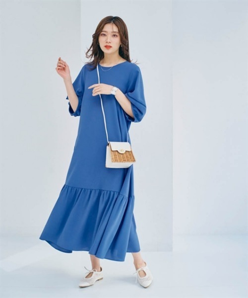 nissen（ニッセン）の「とろみブロード梯子レース5分袖パフスリーブロングワンピース（イージーケア・吸汗速乾）（ワンピース・レディース・グレイッシュベージュ/ブラック/ブルー・LL/L/M/S）」の4枚目の写真