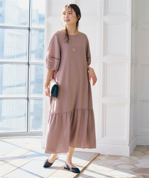 nissen（ニッセン）の「とろみブロード梯子レース5分袖パフスリーブロングワンピース（イージーケア・吸汗速乾）（ワンピース・レディース・グレイッシュベージュ/ブラック/ブルー・LL/L/M/S）」の6枚目の写真