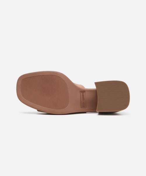 STEVE MADDEN(スティーブマデン)の「ボリュームソールワンバンドサンダル/S.MADDEN SLIDESTER-XS(サンダル・レディース・モカ/ブラック・24.0cm/23.5-24/23.5cm/23.0cm/24.5cm/22.5cm)」の3枚目の写真