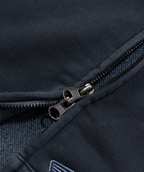 PHYPS MOTORCYCLE(フィップスモーターサイクル)の「Pigment Hoodie Zip-Up Navy(パーカー・レディース・その他・SMALL/MEDIUM/LARGE/X-LARGE)」の4枚目の写真
