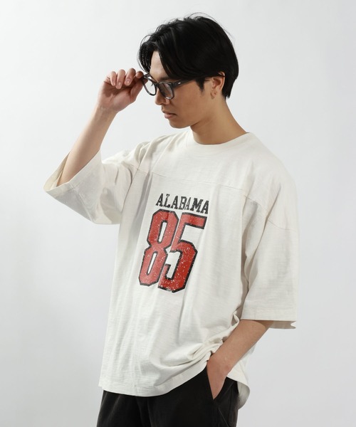 BAYFLOW(ベイフロー)の「ナンバリング7分袖Tシャツ(Tシャツ/カットソー・メンズ・オフホワイト/チャコール/イエロー・MEDIUM/LARGE)」の2枚目の写真