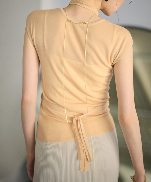 LAULEN(ローレン)の「drape halter neck layered knit tops /ドレープネックレイヤードニットトップス(ニット/セーター・レディース・オレンジ系/アイボリー/ブラック/グレー・FREE)」の22枚目の写真