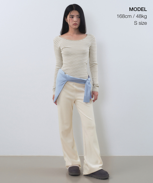 MUSINSA STANDARD WOMAN（ムシンサスタンダードウーマン）の「ウィメンズストライプリブスリム長袖Tシャツ[クリーム]（Tシャツ/カットソー・レディース・その他・X-SMALL/SMALL/MEDIUM/LARGE）」の2枚目の写真