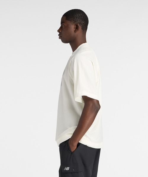 NEW BALANCE(ニューバランス)の「NB GREY 2レイヤーTシャツ(Tシャツ/カットソー・メンズ・オフホワイト/セージグリーン/ブラック・XX-LARGE/SMALL/MEDIUM/LARGE/X-LARGE)」の4枚目の写真