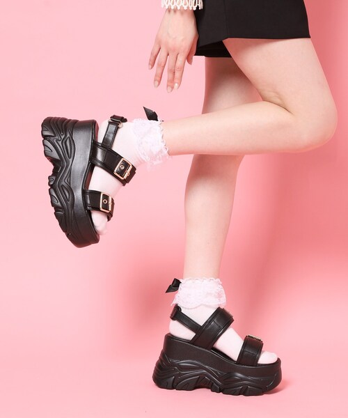 cs T&P（シーエスティーアンドピー）の「厚底ダブルベルトサンダル（サンダル・レディース・ホワイト/ブラック・L/M/S/LL）」の7枚目の写真