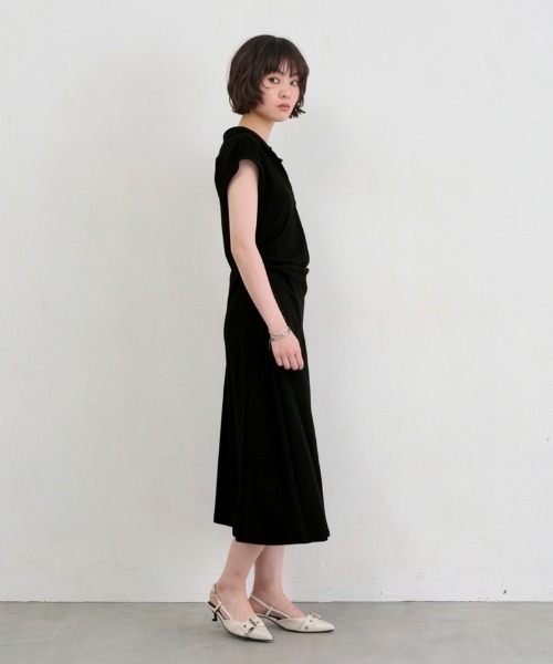 NUJOH(ヌゾ)の「Polo Wrap Midi Dress / ポロラップミディワンピース(ワンピース・レディース・ネイビー/ブラック/グレー・FREE)」の6枚目の写真
