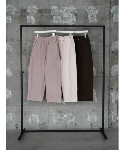 Katrin TOKYO（カトリーントーキョー）の「curved drawstring pants（その他パンツ・レディース・ブラウン/アイボリー・S/M/XS-Short/XS-Regular）」の3枚目の写真