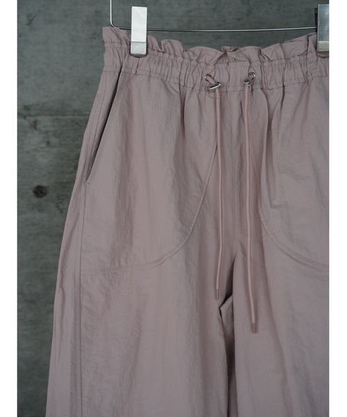 Katrin TOKYO（カトリーントーキョー）の「curved drawstring pants（その他パンツ・レディース・ブラウン/アイボリー・S/M/XS-Short/XS-Regular）」の7枚目の写真