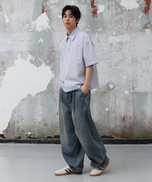 AGOD（エージーオーディー）の「クロップハーフストライプシャツ[ネイビー]（シャツ/ブラウス・レディース・その他・SMALL/MEDIUM/LARGE）」の3枚目の写真