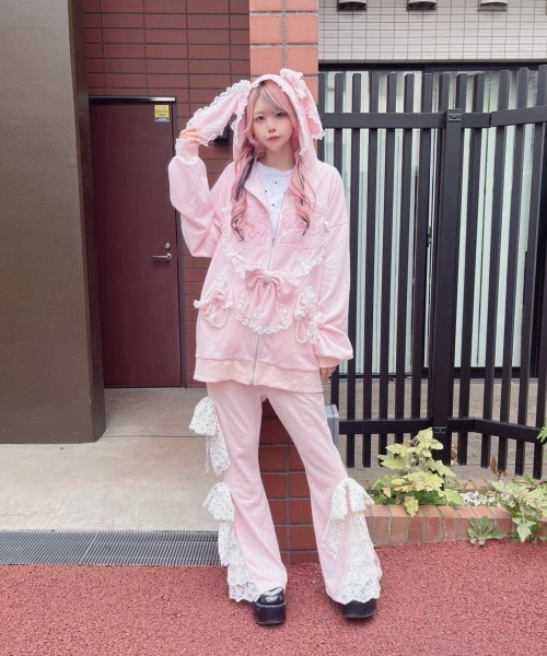 ドットリボンのふりふりのカットパンツ（その他パンツ）｜Ank Rouge