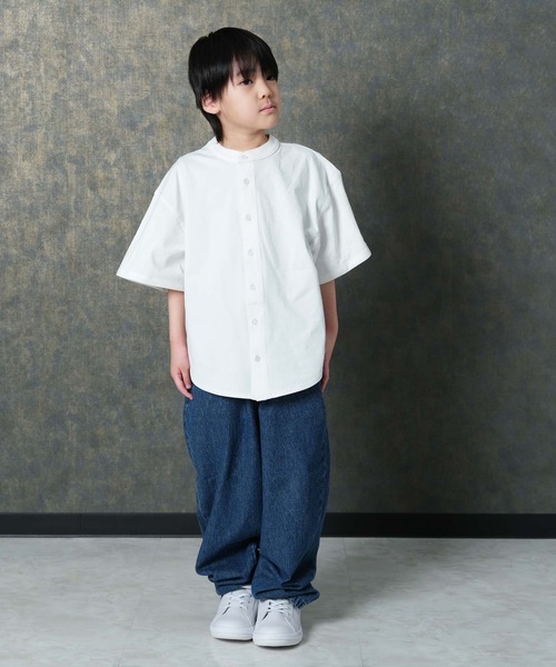 THE CASUAL(カジュアル)の「【マルチファンクション】オーバーサイズ 半袖シャツ(シャツ/ブラウス・キッズ・チャコール/ベージュ/オフホワイト/ブラック/カーキ・110cm/160cm/150cm/140cm/130cm/120cm)」の7枚目の写真